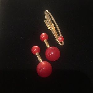 Salmon Pearlescent Ball End Cufflinks with Tie Bar